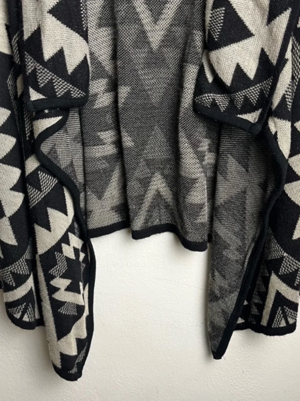 A KNITCH ABOVE Aztec Cardigan